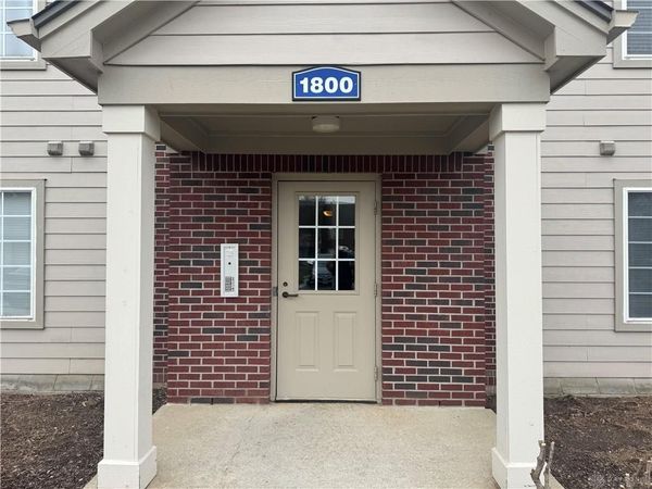 1800 waterstone, Unit 207, Miamisburg, OH 45342