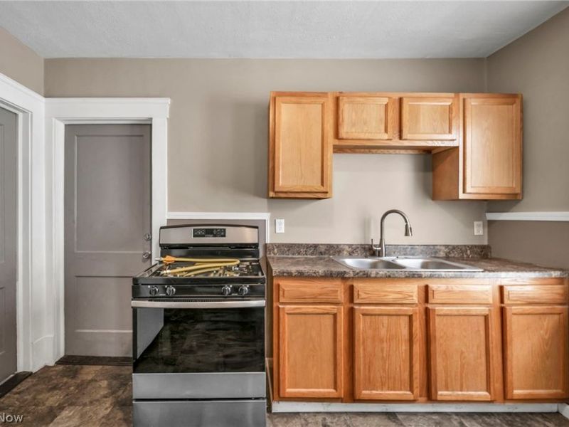 4097 E 64th Street, Cleveland, OH 44105 Photo 15