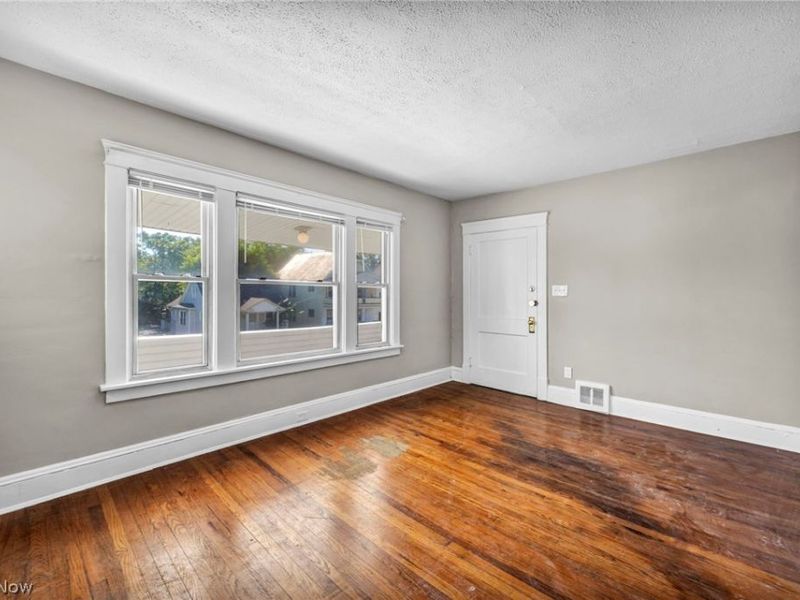 3592 E 106th Street, Cleveland, OH 44105 Photo 11