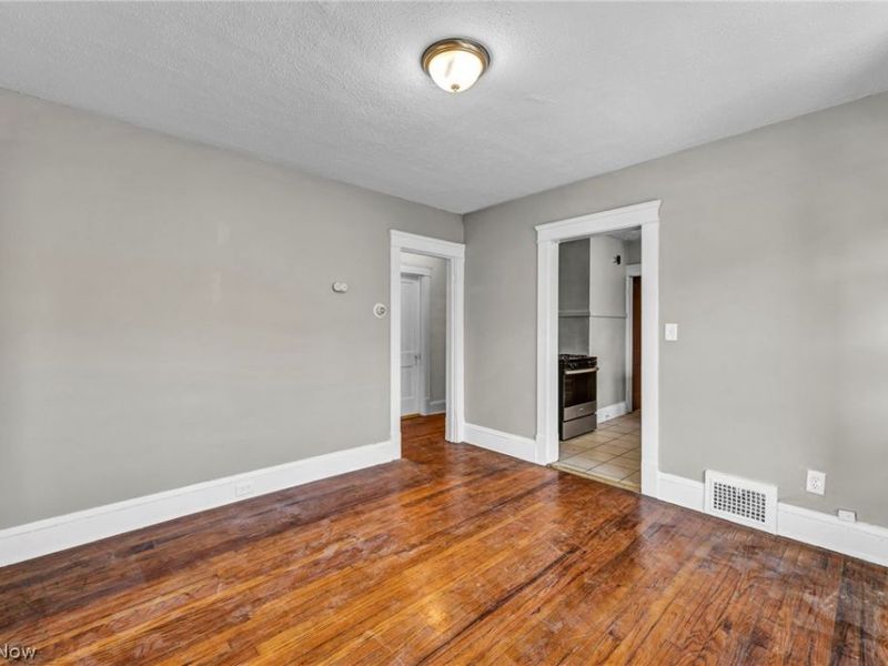 3592 E 106th Street, Cleveland, OH 44105 Photo 16