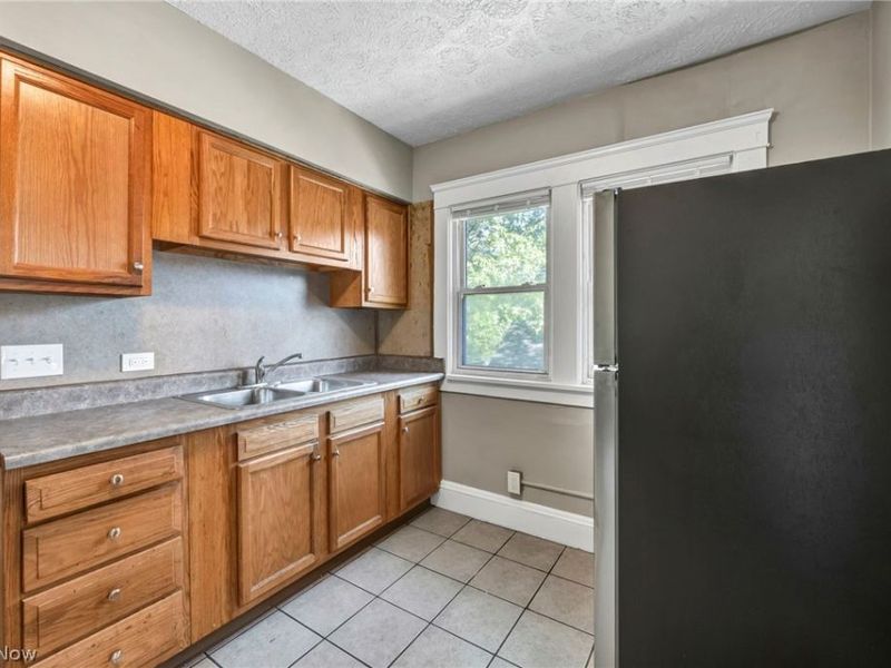 3592 E 106th Street, Cleveland, OH 44105 Photo 19