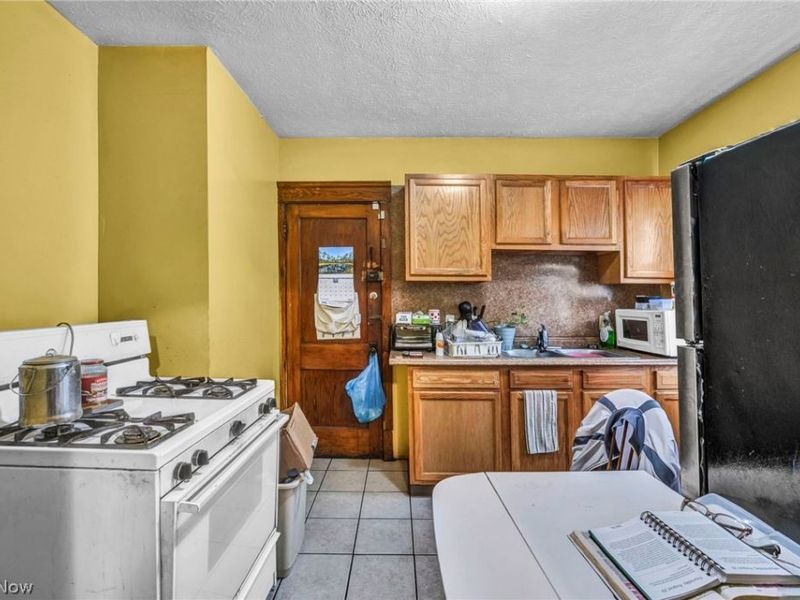 3592 E 106th Street, Cleveland, OH 44105 Photo 38