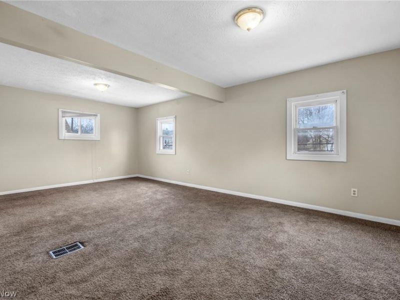 3667 E 61st Street, Cleveland, OH 44105 Photo 22