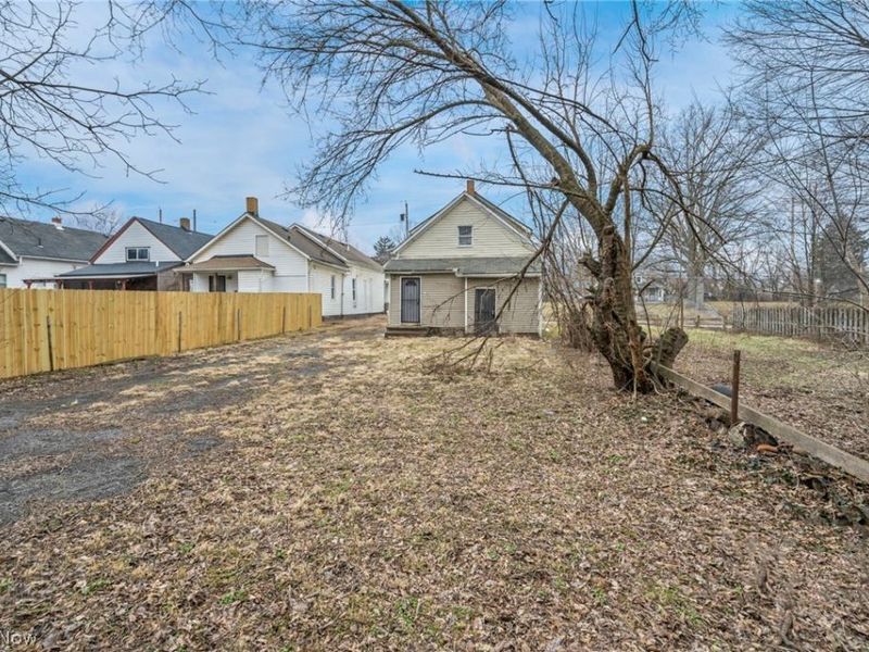 3667 E 61st Street, Cleveland, OH 44105 Photo 5