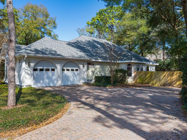831 Coldwater Creek Circle, Niceville, FL 32578