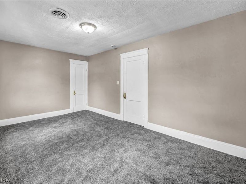 13016 Beachwood Avenue, Cleveland, OH 44105 Photo 25