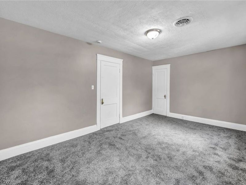 13016 Beachwood Avenue, Cleveland, OH 44105 Photo 27