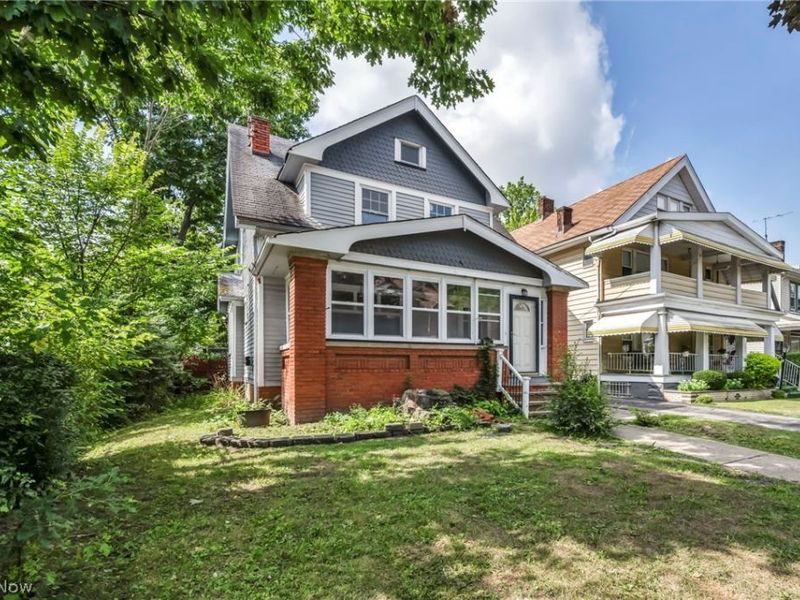 13016 Beachwood Avenue, Cleveland, OH 44105 Photo 3