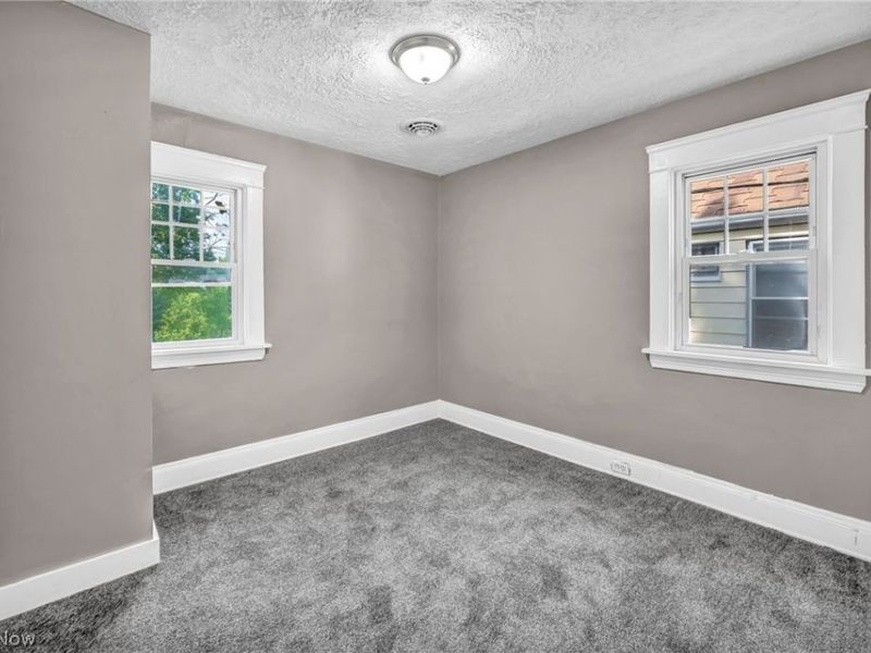 13016 Beachwood Avenue, Cleveland, OH 44105 Photo 31