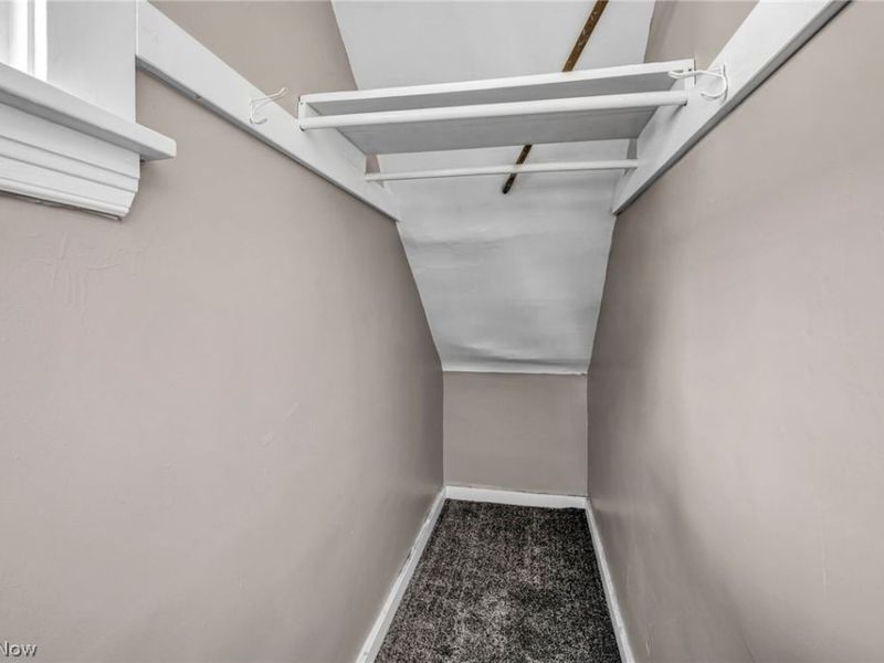 13016 Beachwood Avenue, Cleveland, OH 44105 Photo 33