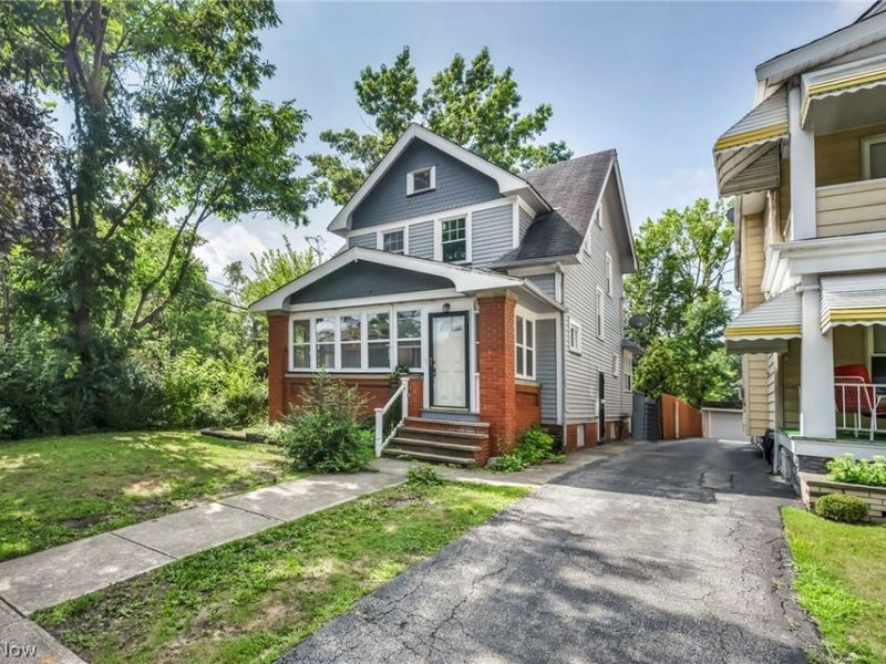 13016 Beachwood Avenue, Cleveland, OH 44105 Photo 4