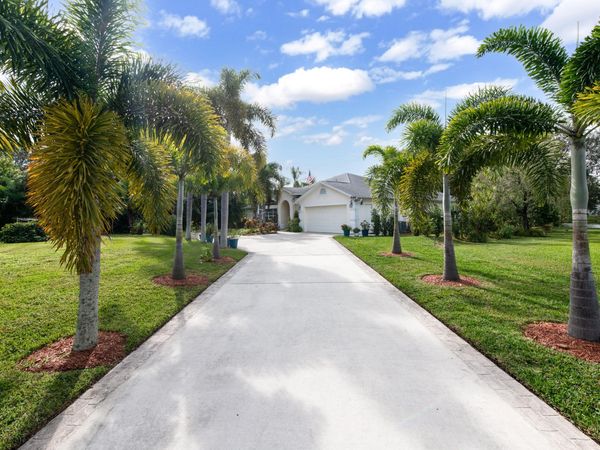 6711 Dickinson Terrace, Port St. Lucie, FL 34952