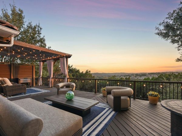 413 Horseback HOLW, Austin, TX 78732