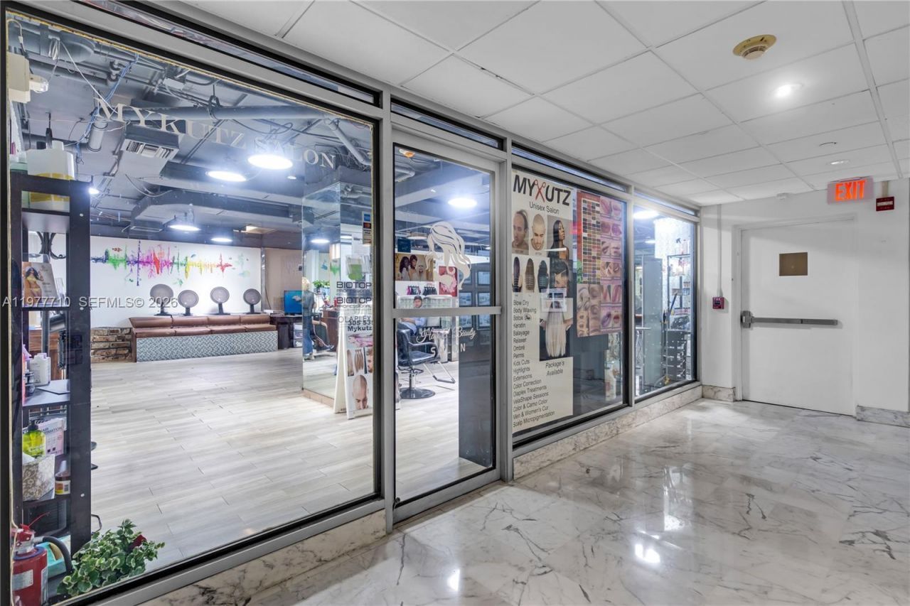 1000 West Ave , Unit 1121, Miami Beach, FL 33139 Photo