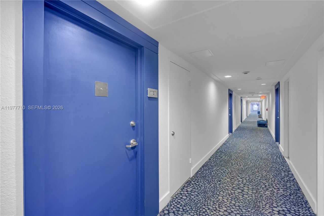 1000 West Ave , Unit 1121, Miami Beach, FL 33139 Photo