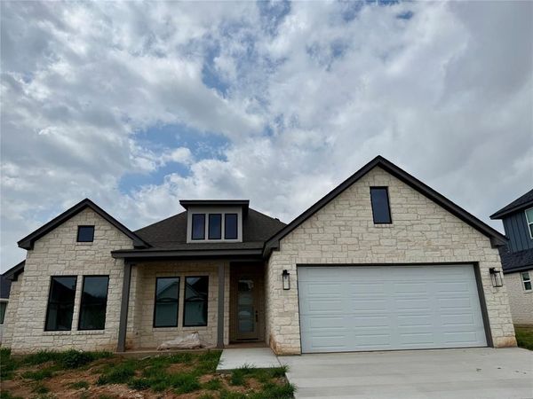 10400 T Bury Lane, Waco, TX 76708