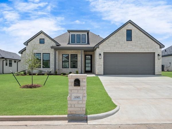 10400 T Bury Lane, Waco, TX 76708