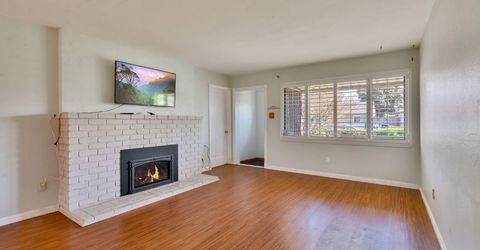 4980 Alcott Dr, Sacramento, CA 95820 Photo