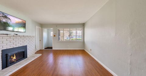 4980 Alcott Dr, Sacramento, CA 95820 Photo