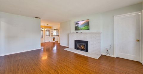 4980 Alcott Dr, Sacramento, CA 95820 Photo