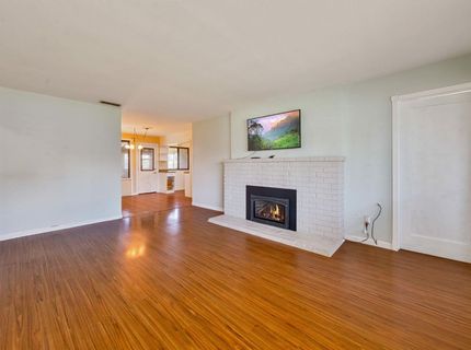 4980 Alcott Dr, Sacramento, CA 95820 Photo