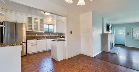 4980 Alcott Dr, Sacramento, CA 95820 Photo