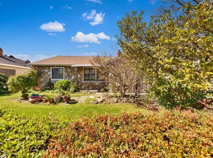 4980 Alcott Dr, Sacramento, CA 95820 Photo