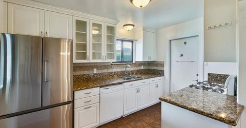 4980 Alcott Dr, Sacramento, CA 95820 Photo