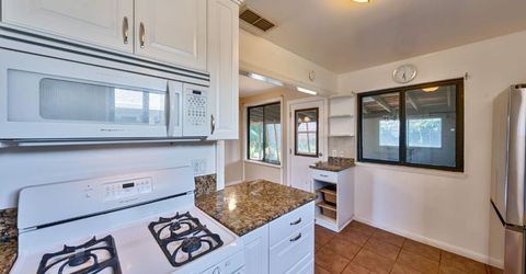 4980 Alcott Dr, Sacramento, CA 95820 Photo