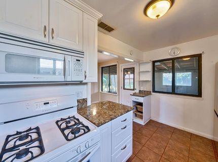 4980 Alcott Dr, Sacramento, CA 95820 Photo