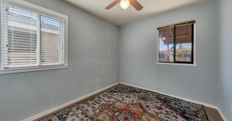 4980 Alcott Dr, Sacramento, CA 95820 Photo