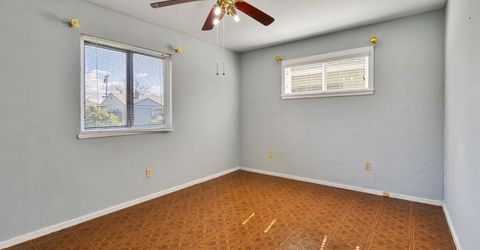 4980 Alcott Dr, Sacramento, CA 95820 Photo