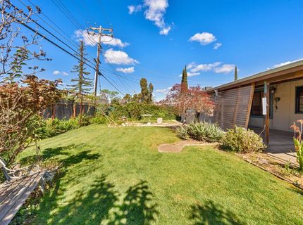4980 Alcott Dr, Sacramento, CA 95820 Photo