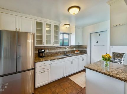 4980 Alcott Dr, Sacramento, CA 95820 Photo