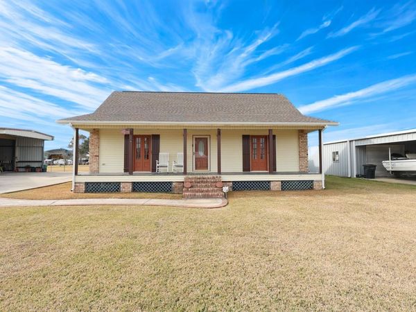 126 West 35th Street, Larose, LA 70373