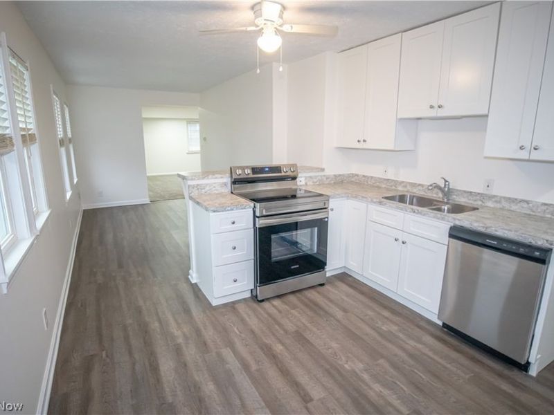 84 Thames Avenue, Bedford, OH 44146 Photo 14