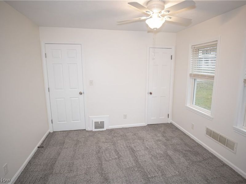 84 Thames Avenue, Bedford, OH 44146 Photo 17