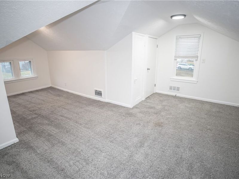 84 Thames Avenue, Bedford, OH 44146 Photo 20