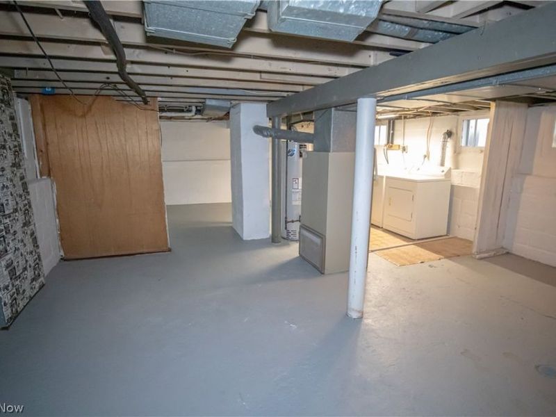 84 Thames Avenue, Bedford, OH 44146 Photo 24