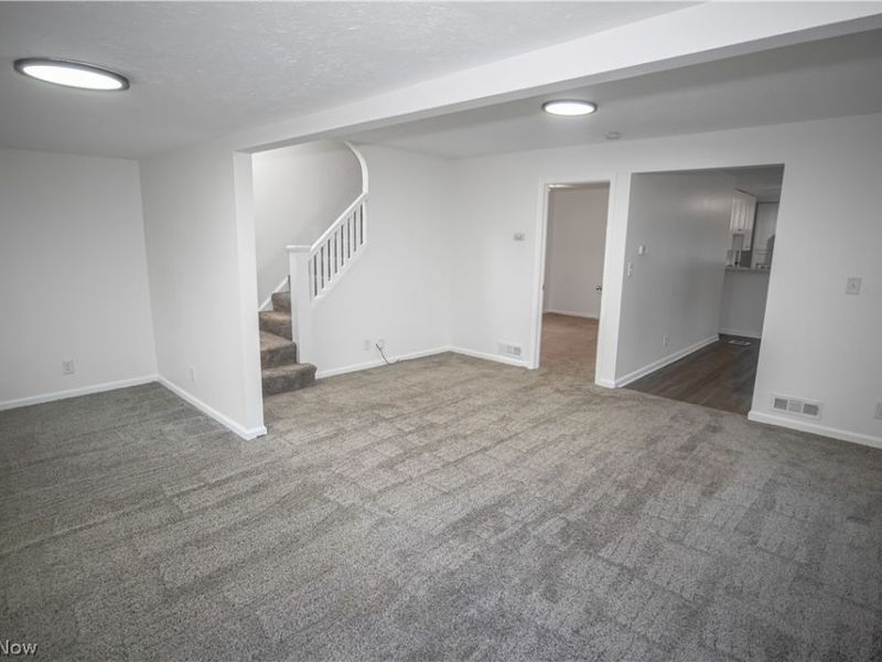 84 Thames Avenue, Bedford, OH 44146 Photo 7