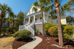 201 N Ladd Court photo 4