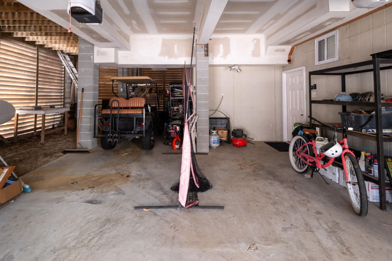 201 N Ladd Court Photo 42