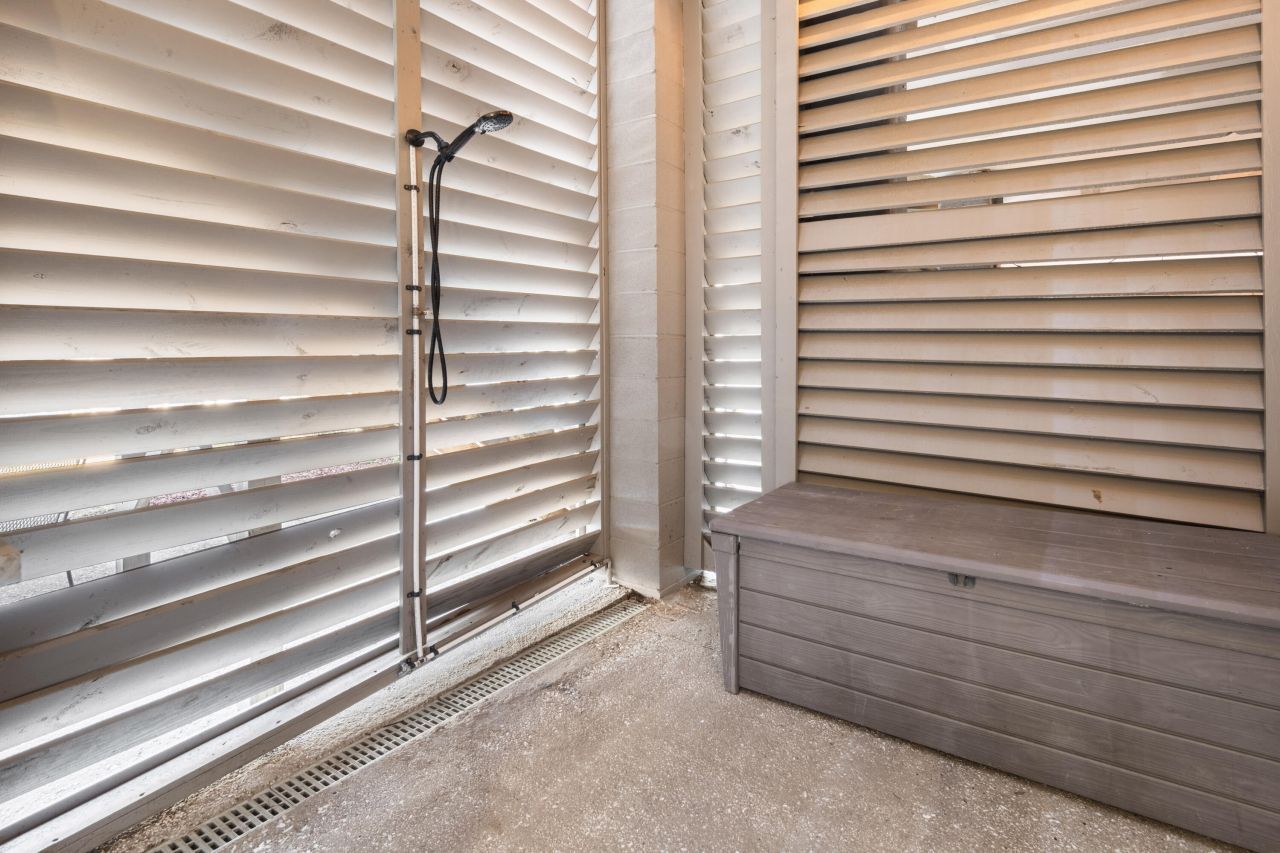 201 N Ladd Court Photo 45