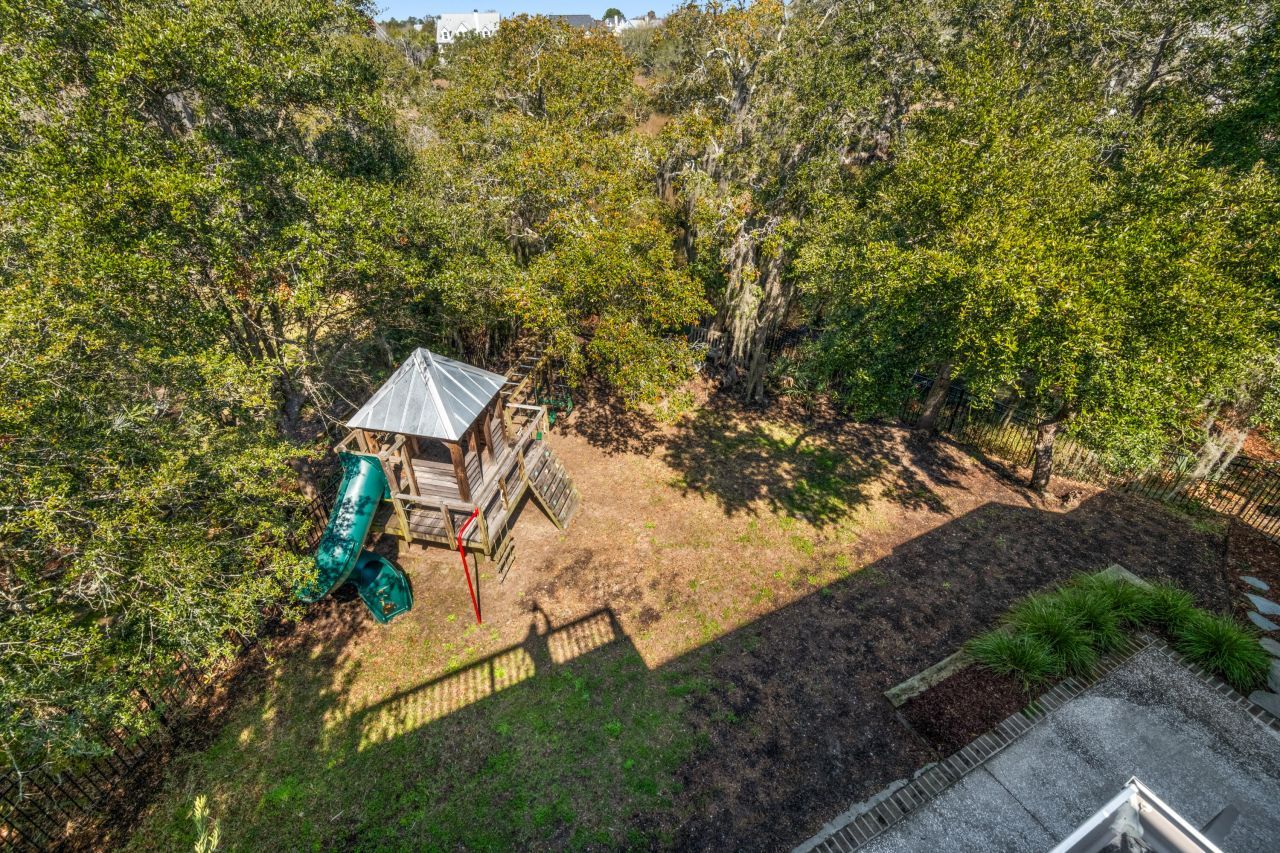 201 N Ladd Court Photo 46