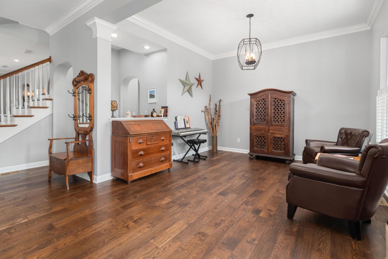 201 N Ladd Court Photo 6