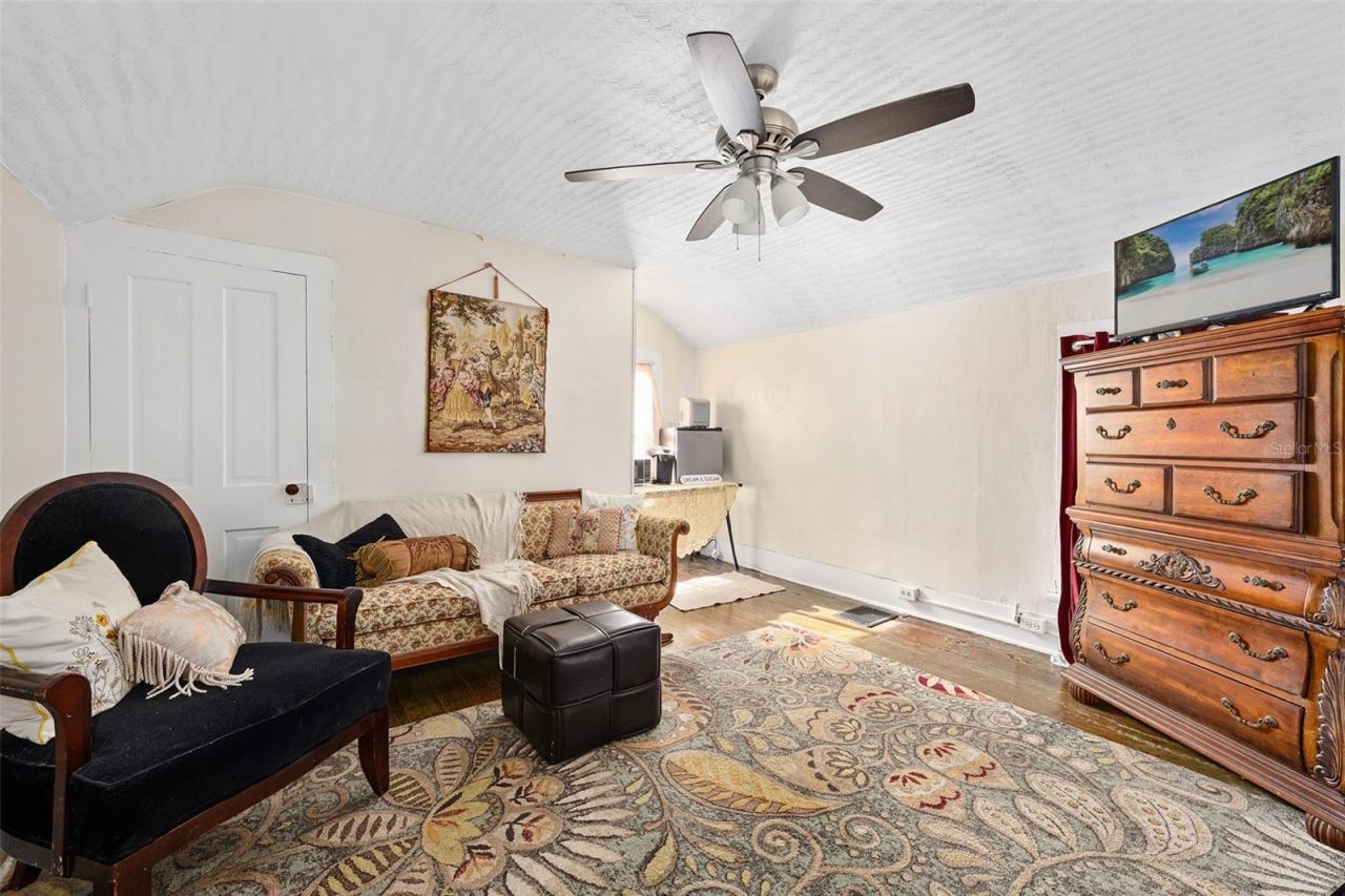 228 W Howry Avenue , Deland, FL 32720 Photo