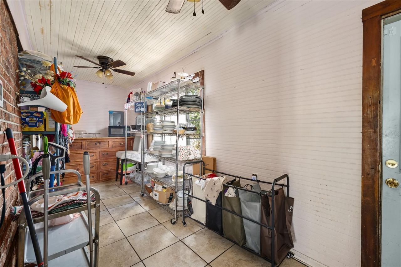 228 W Howry Avenue , Deland, FL 32720 Photo