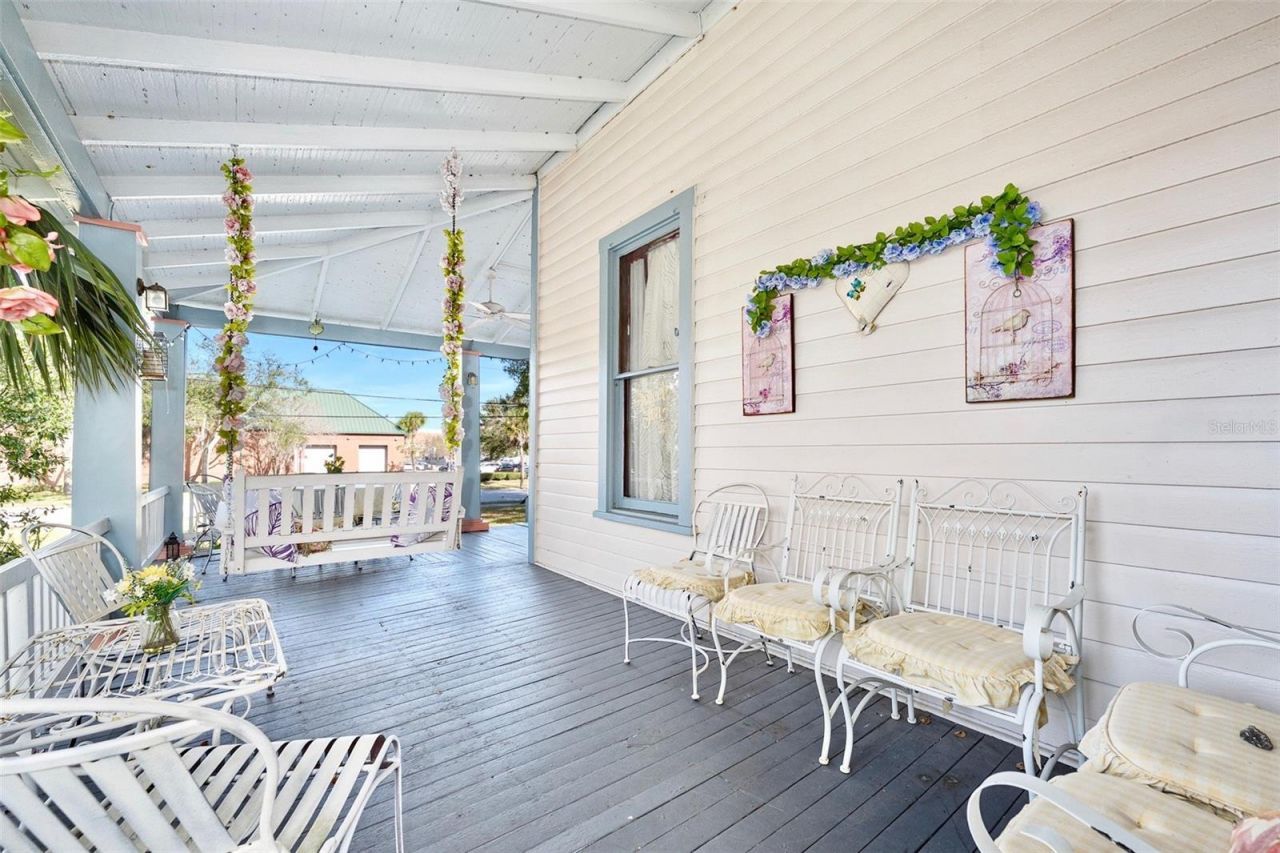 228 W Howry Avenue , Deland, FL 32720 Photo