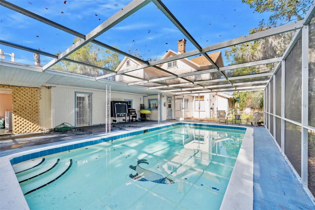 228 W Howry Avenue , Deland, FL 32720 Photo