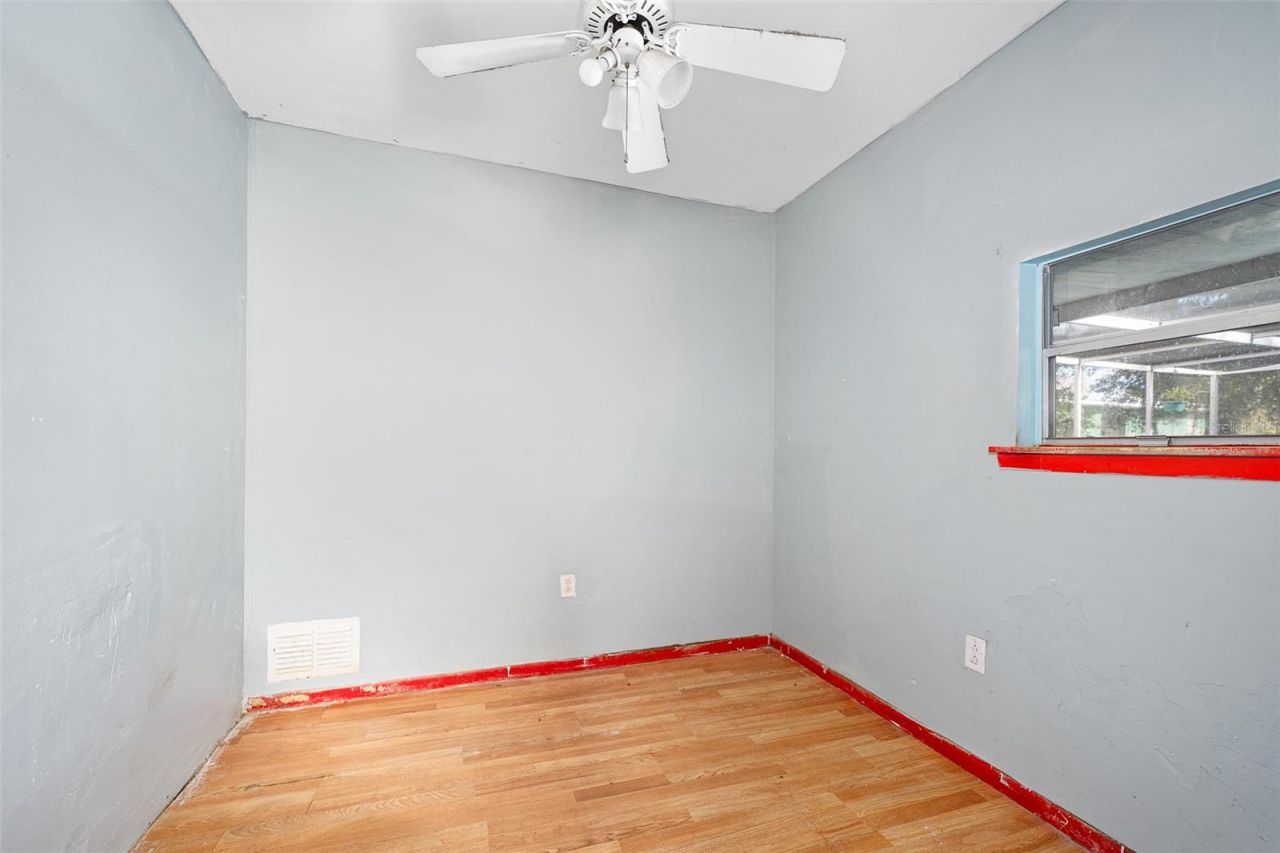 228 W Howry Avenue , Deland, FL 32720 Photo